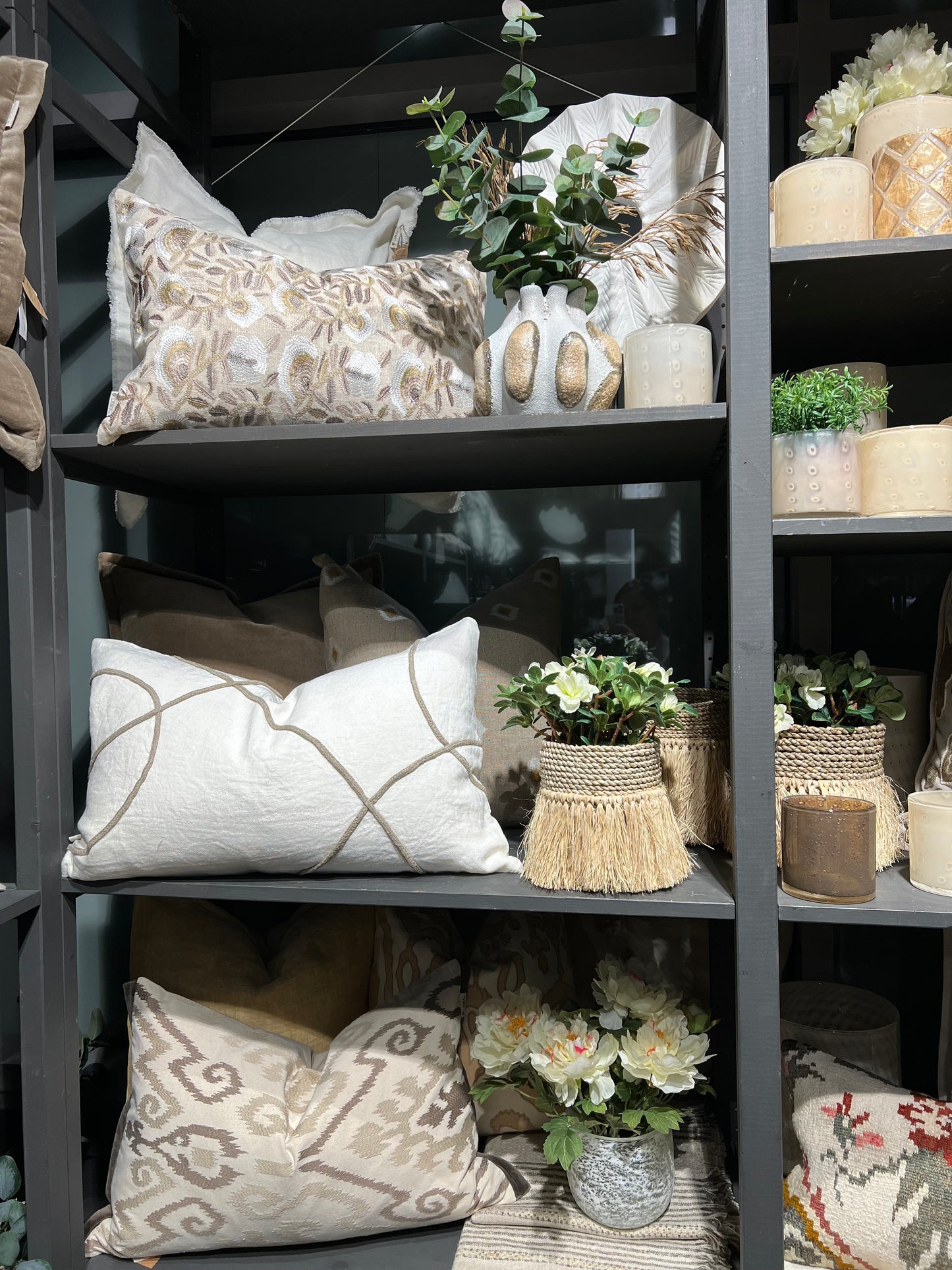 LAMA Putetrekk Gardone i lin med rolour, hvit med beige rolour 40x60 cm