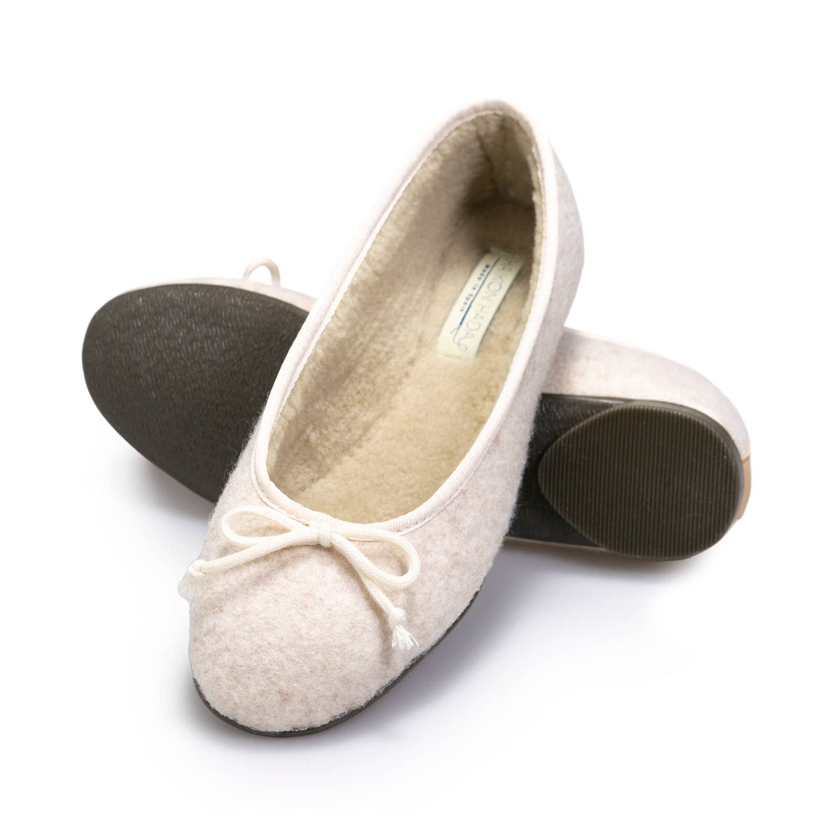 Felt sand ballerinas. Recycled slippers for home.