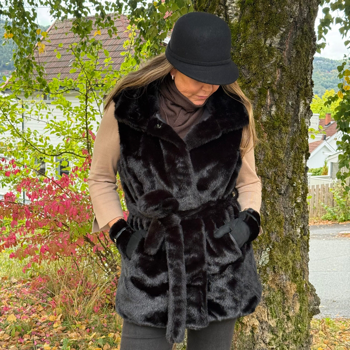Noma Alaska fuskepelsvest – sort