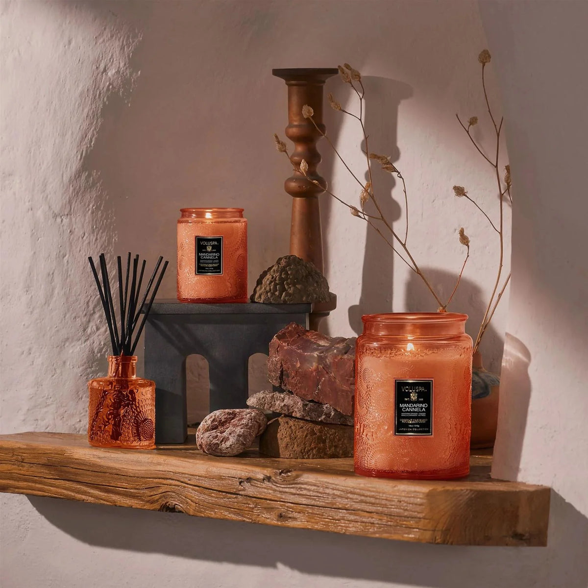 VOLUSPA Large Jar Candle, Mandarino Cannela