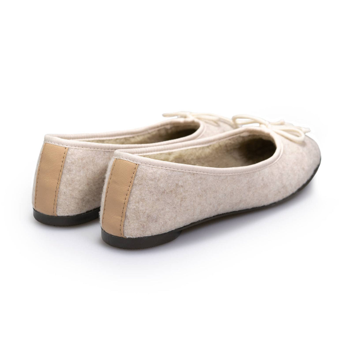 Felt sand ballerinas. Recycled slippers for home.