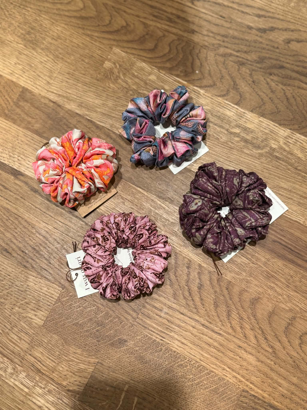 I Was A Sari – Scrunchie i silke